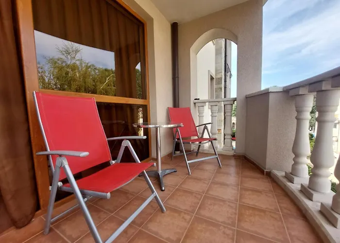 Kalia Σάνι Μπιτς